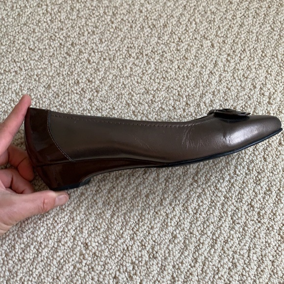 Shoes - Picture 4 of 15